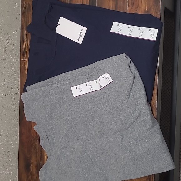 Lot of two (2) Goodfellow t-shirts navy blue and gray. - Picture 4 of 7